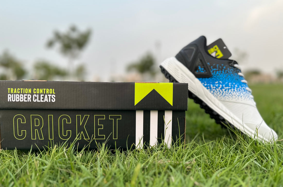 FG Don Cricket Shoes